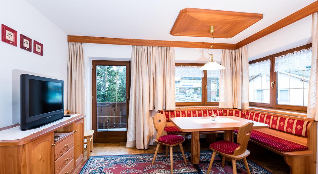 Apartments Elise セルヴァ・ディ・ヴァル・ガルデーナ エクステリア 写真